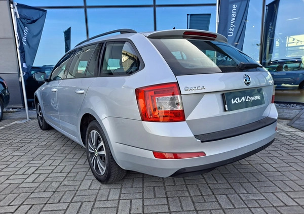 Skoda Octavia cena 46900 przebieg: 185913, rok produkcji 2016 z Bukowno małe 326